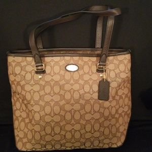 Coach Signature Zip Top Tote